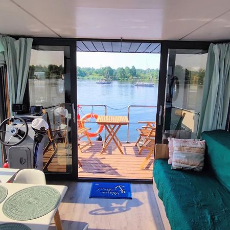 Houseboat Water Boy Apartament Plywajacy Dom Na Wodzie Lodz Lejlighed Wrocław Eksteriør billede